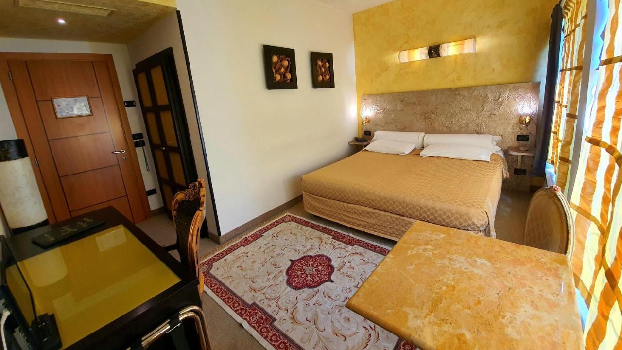 Hotel Feel Inn Venice Airport Exterior photo